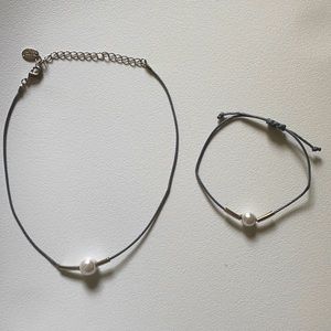 Claire’s fake pearl choker & adjustable bracelet!